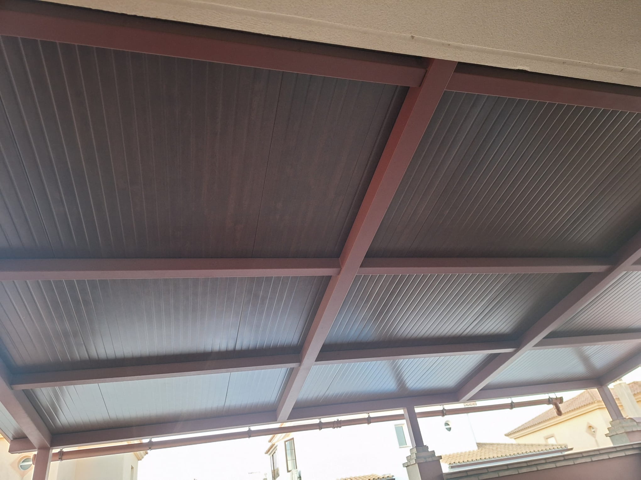 Instalación de panel sándwich en Sevilla