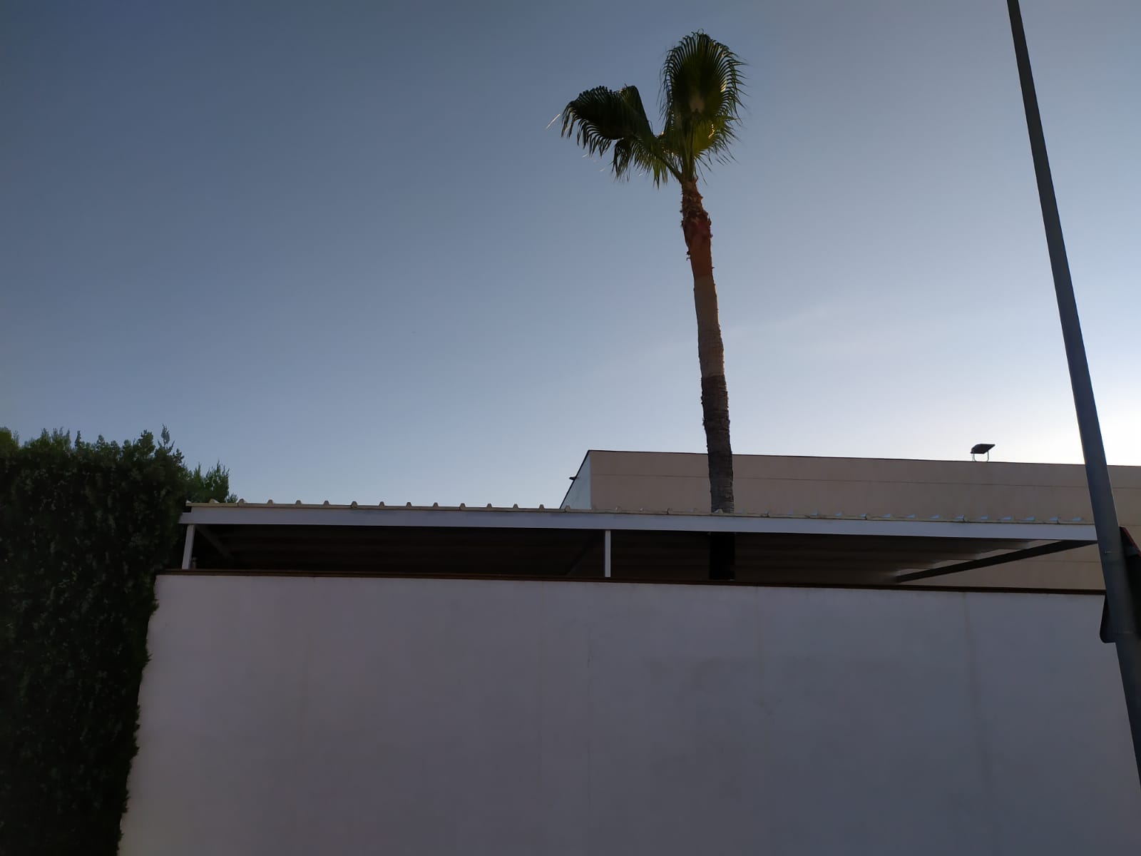 Instalación de panel sándwich en Sevilla